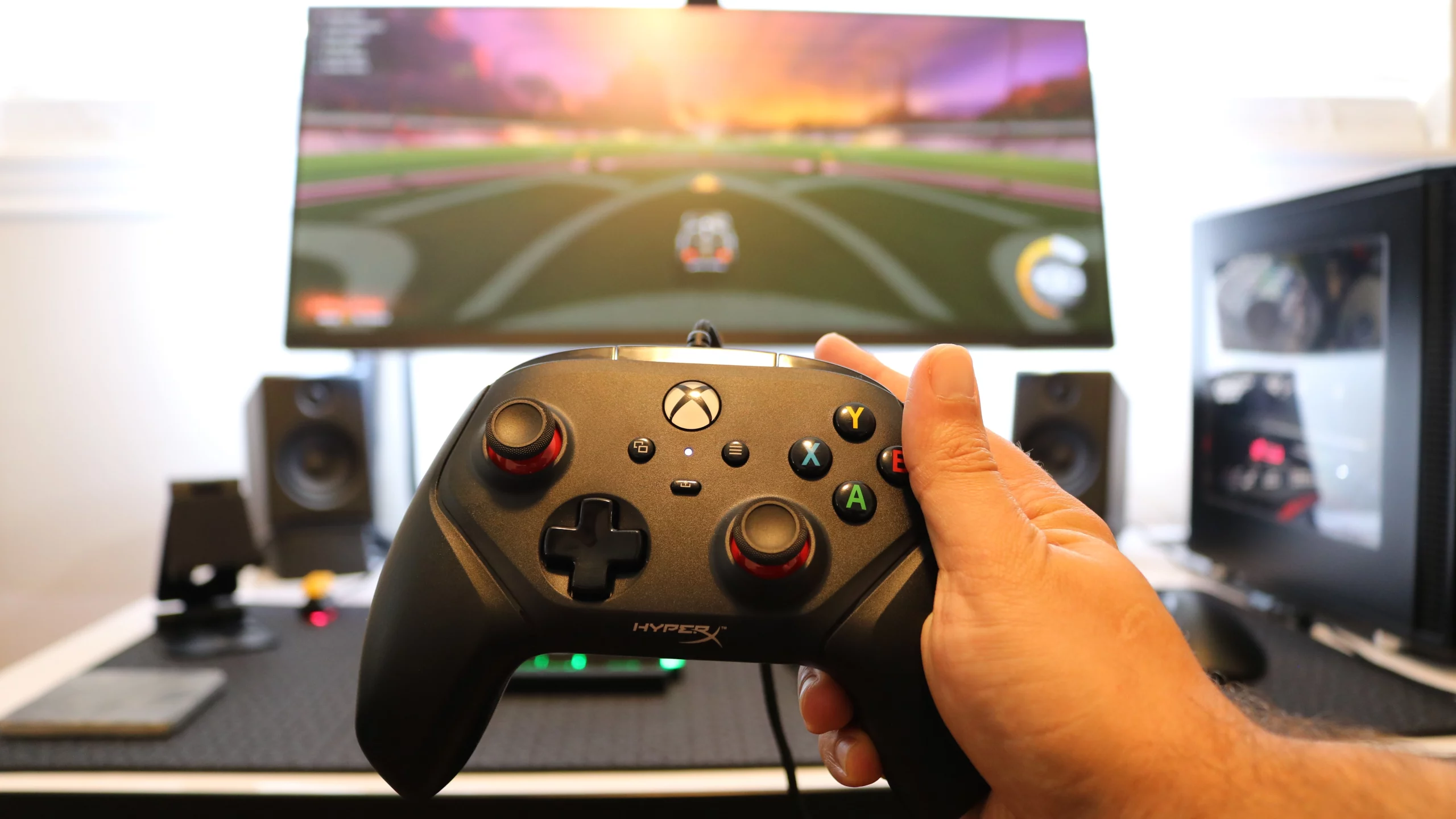 Master the Game: A Guide to Choosing the Right Game Controller for Your Gaming Experience